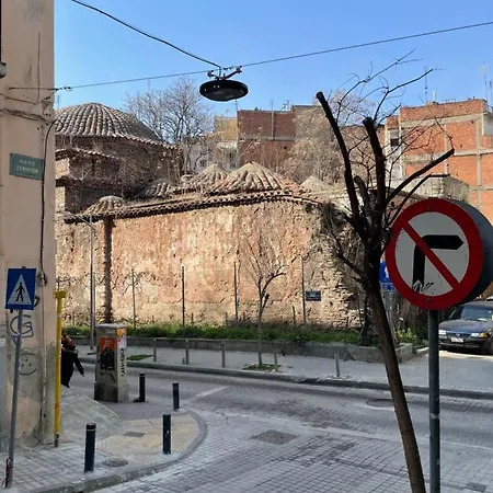 Salonica New * Thessaloniki